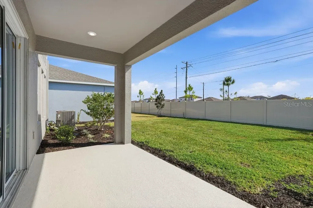 811 Steel Drive Apollo Beach FL 33572
