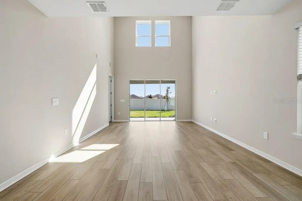 811 Steel Drive Apollo Beach FL 33572