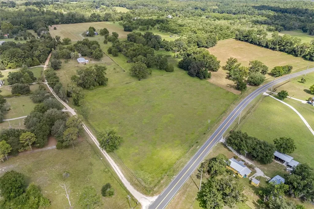 116 Perry Road Hawthorne FL 32640