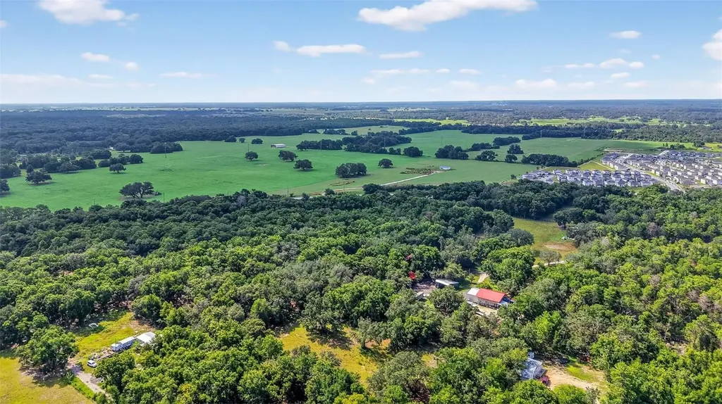 1862 S Us 301 Sumterville FL 33585