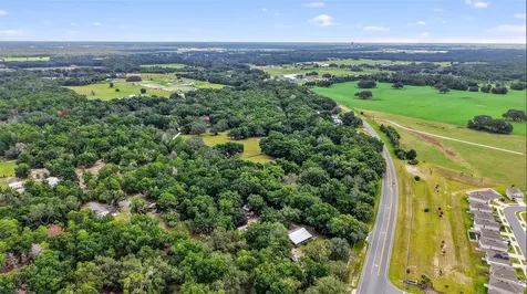 1862 S Us 301 Sumterville FL 33585