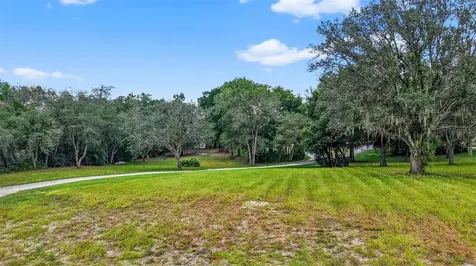 1862 S Us 301 Sumterville FL 33585