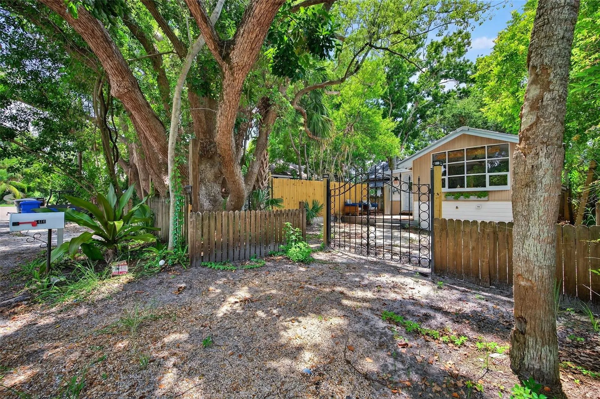 5416 Delette Avenue S St Petersburg FL 33707