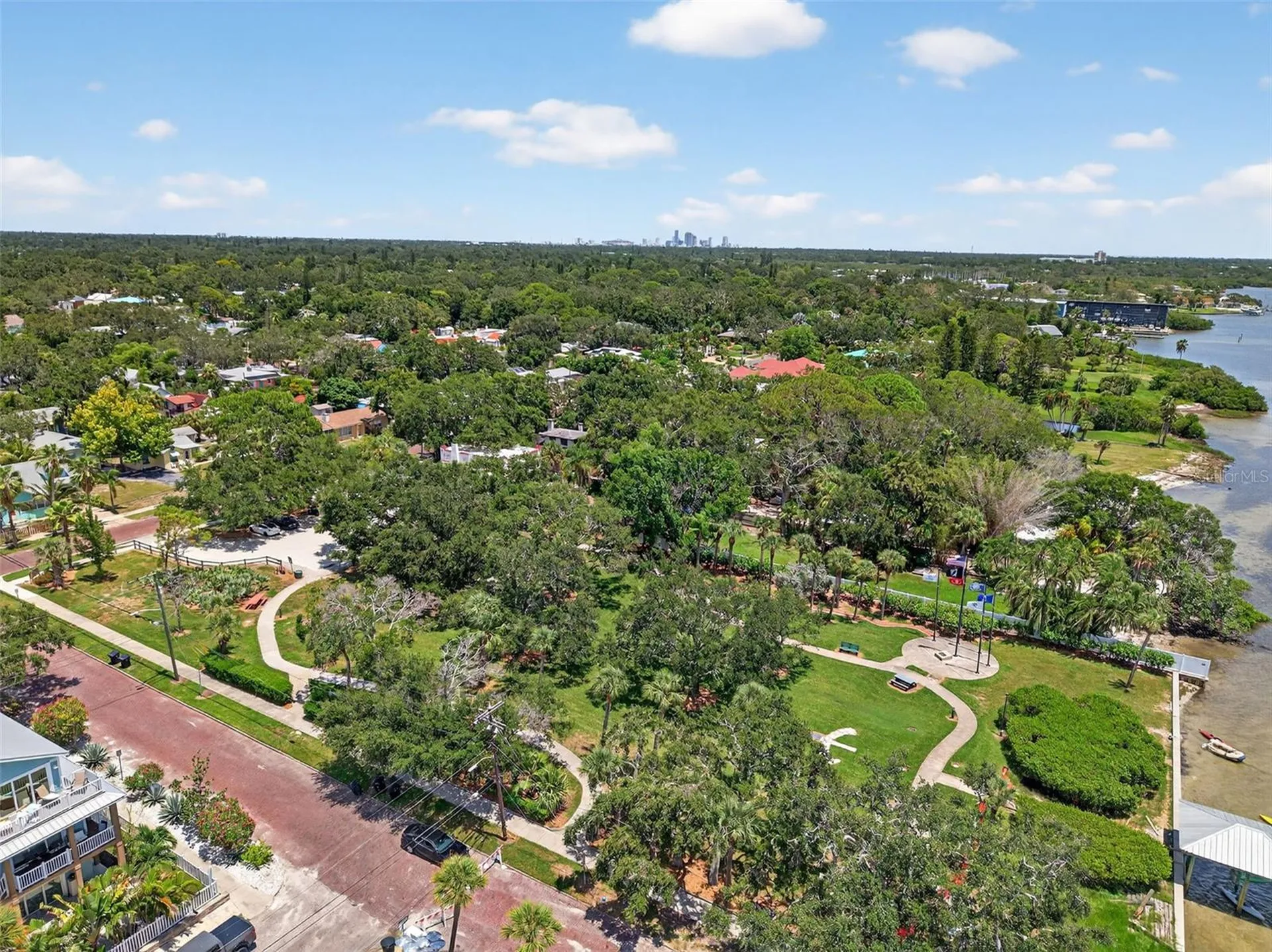 5416 Delette Avenue S St Petersburg FL 33707