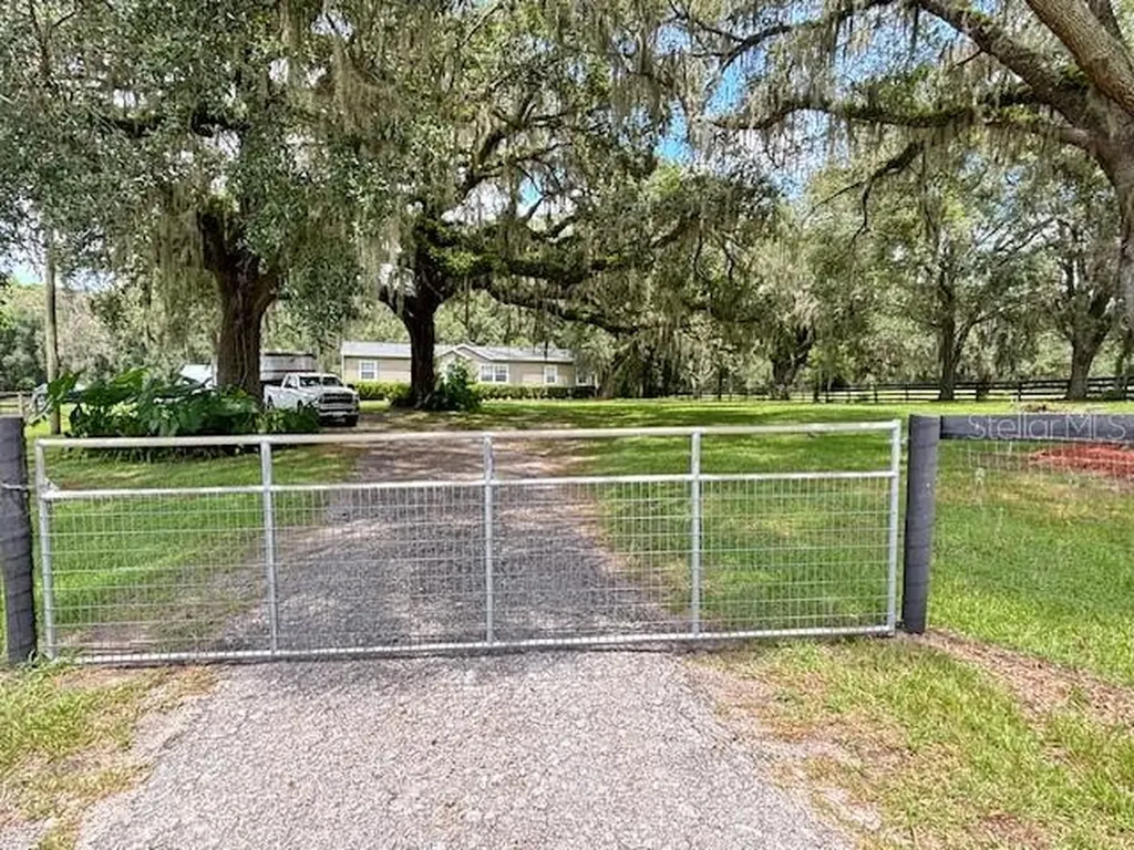 11105 N Us Highway 27 Ocala FL 34482