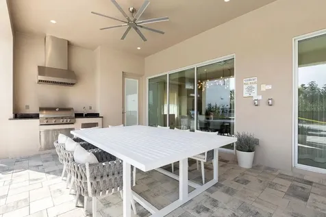 1063 Jack Nicklaus Court Kissimmee FL 34747