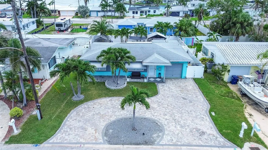 725 Sunset Cove Madeira Beach FL 33708