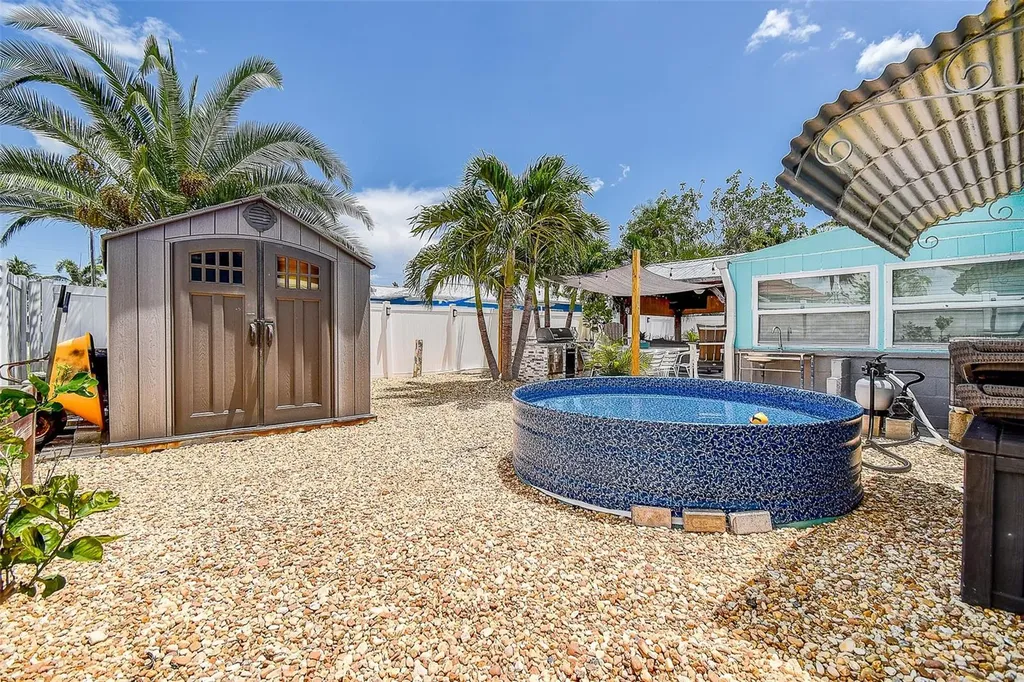 725 Sunset Cove Madeira Beach FL 33708