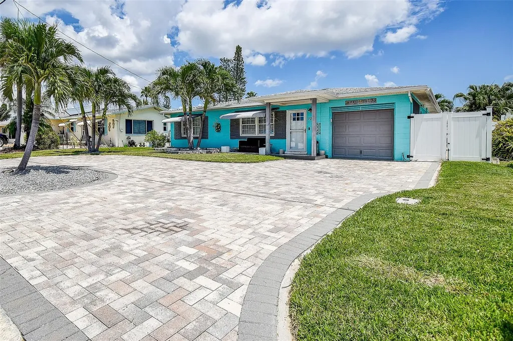 725 Sunset Cove Madeira Beach FL 33708