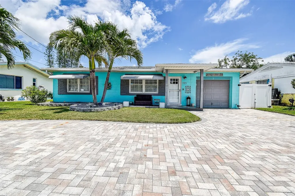 725 Sunset Cove Madeira Beach FL 33708