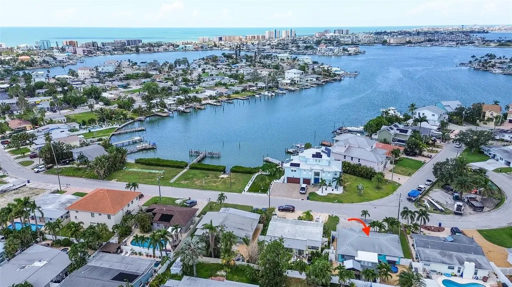 725 Sunset Cove Madeira Beach FL 33708