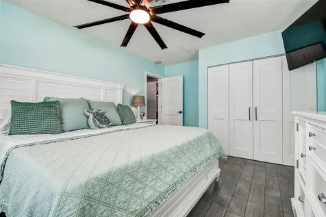 725 Sunset Cove Madeira Beach FL 33708