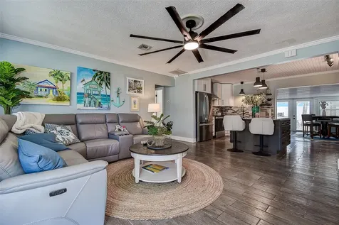 725 Sunset Cove Madeira Beach FL 33708