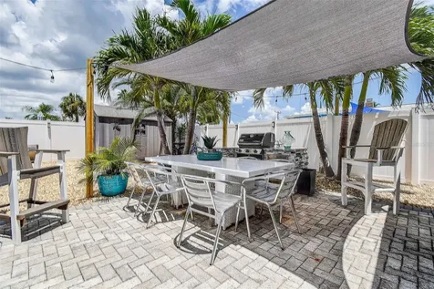 725 Sunset Cove Madeira Beach FL 33708