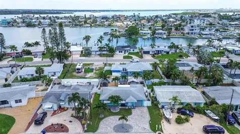 725 Sunset Cove Madeira Beach FL 33708