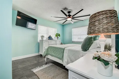 725 Sunset Cove Madeira Beach FL 33708