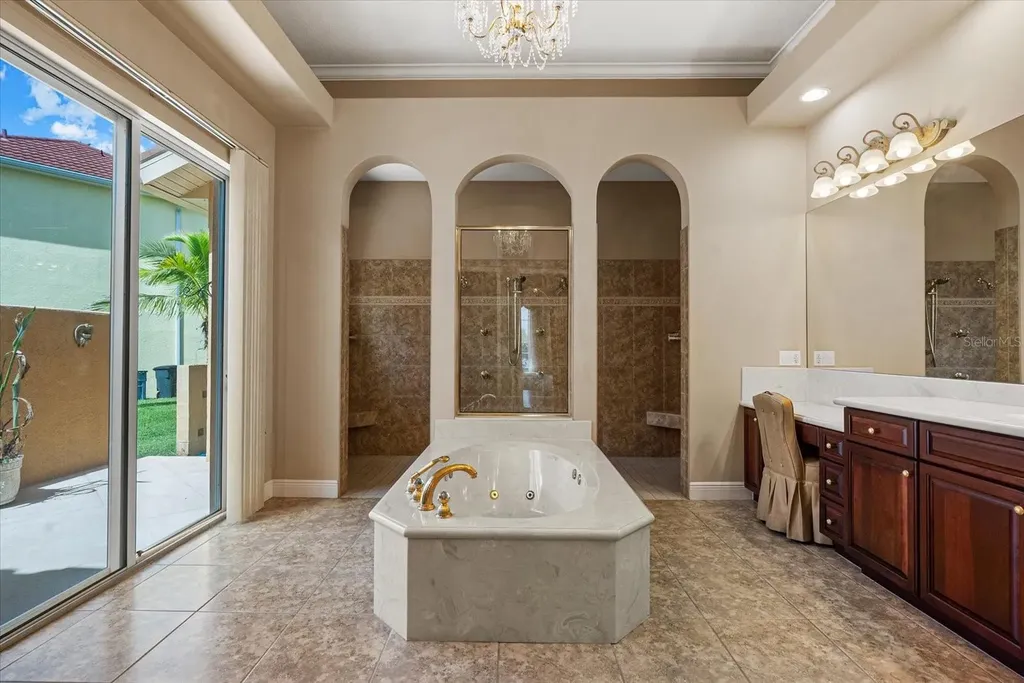 6165 9th Avenue Circle NE Bradenton FL 34212