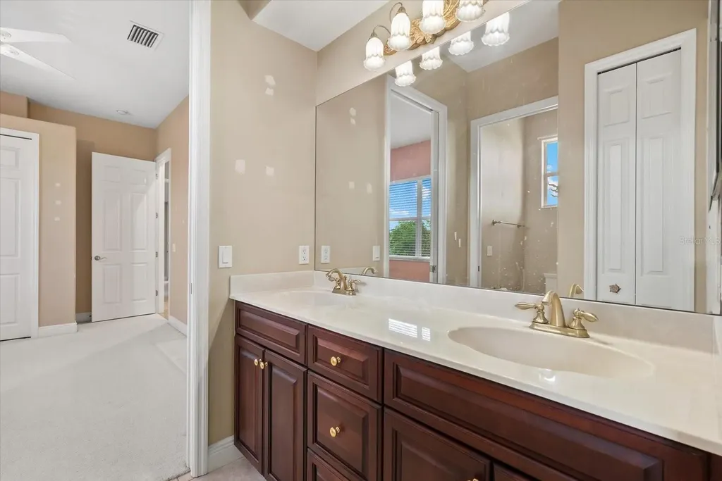 6165 9th Avenue Circle NE Bradenton FL 34212