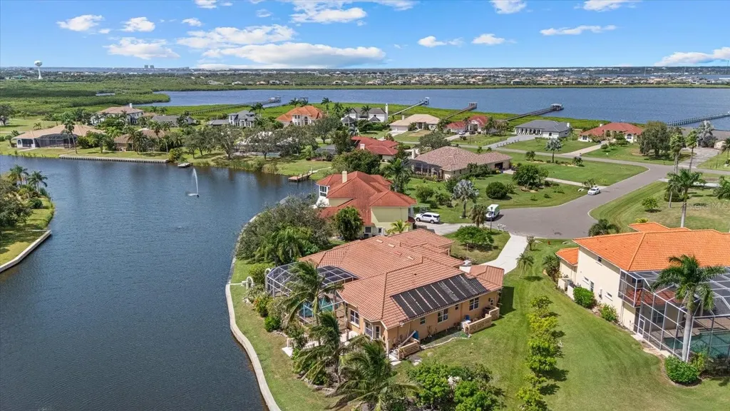 6165 9th Avenue Circle NE Bradenton FL 34212