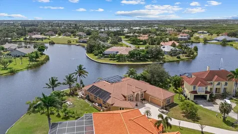 6165 9th Avenue Circle NE Bradenton FL 34212