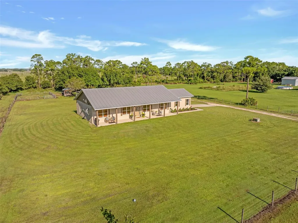99 Trader Road Labelle FL 33935