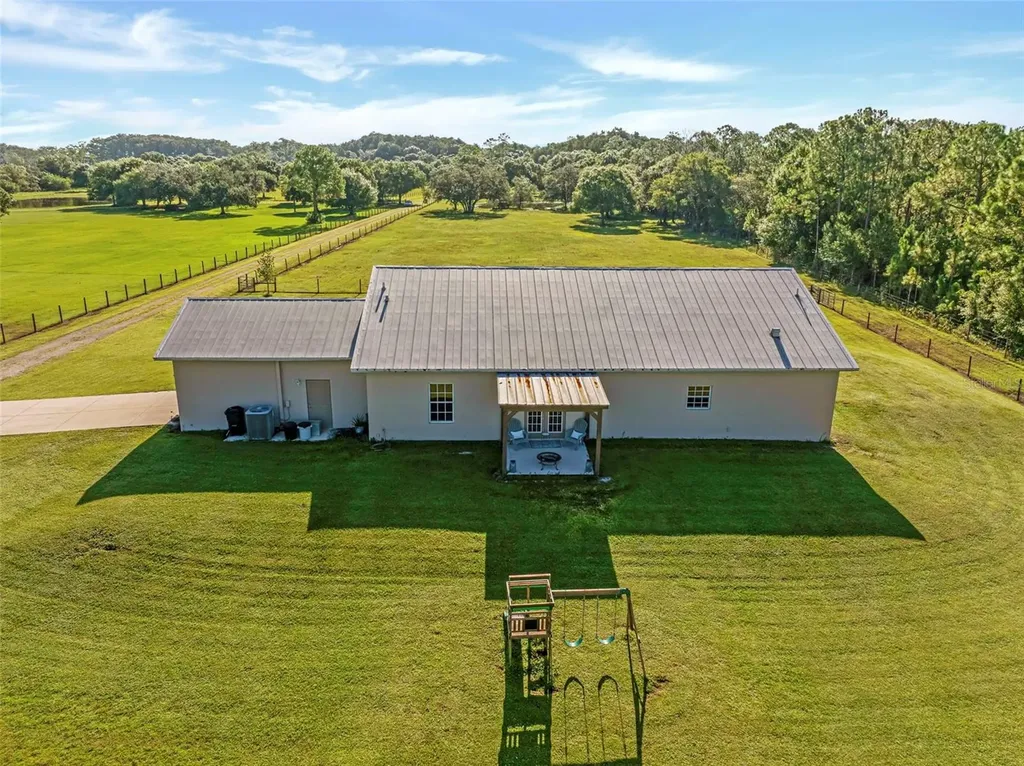 99 Trader Road Labelle FL 33935