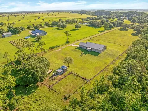 99 Trader Road Labelle FL 33935