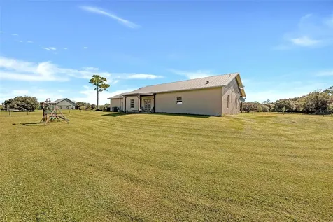99 Trader Road Labelle FL 33935