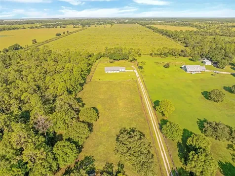 99 Trader Road Labelle FL 33935