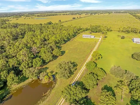 99 Trader Road Labelle FL 33935