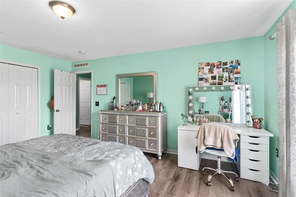 132 Vista View Avenue Eagle Lake FL 33839