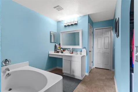 132 Vista View Avenue Eagle Lake FL 33839