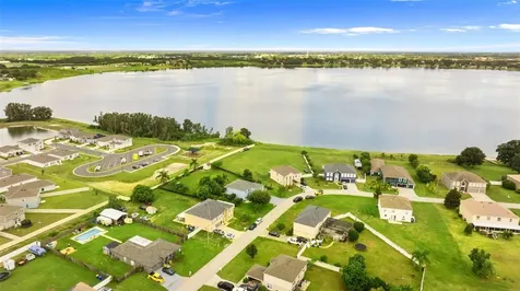 132 Vista View Avenue Eagle Lake FL 33839