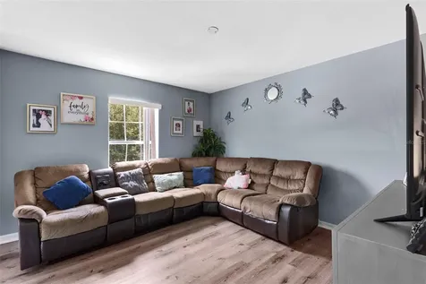 132 Vista View Avenue Eagle Lake FL 33839