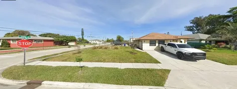 W 6th Street Riviera Beach FL 33404
