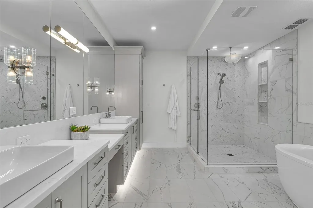 455 Pinellas Bayway S Tierra Verde FL 33715
