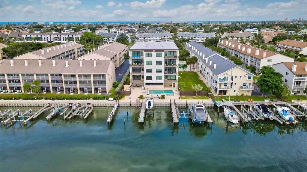 455 Pinellas Bayway S Tierra Verde FL 33715