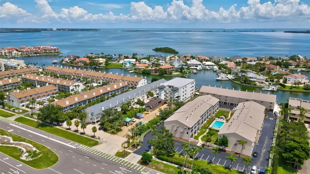 455 Pinellas Bayway S Tierra Verde FL 33715