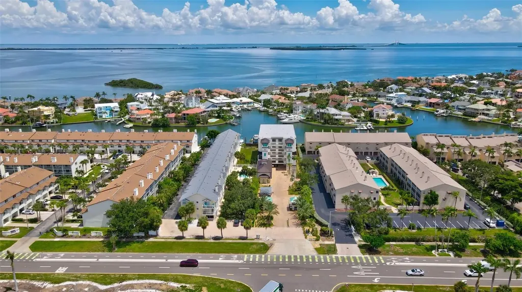 455 Pinellas Bayway S Tierra Verde FL 33715