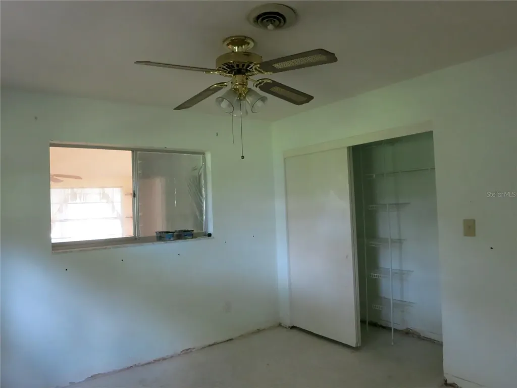 3896 N Seminole Point Crystal River FL 34428