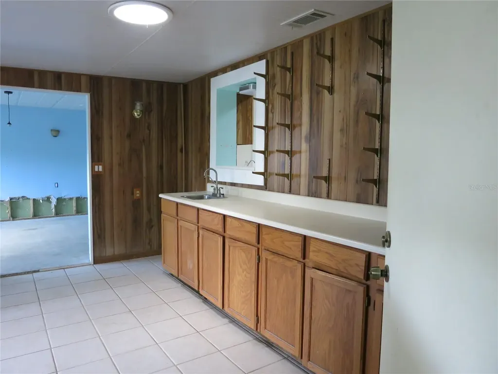 3896 N Seminole Point Crystal River FL 34428