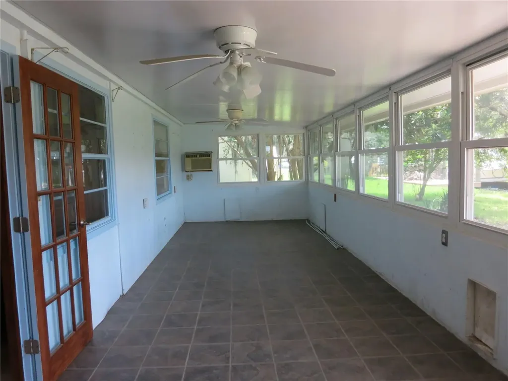 3896 N Seminole Point Crystal River FL 34428