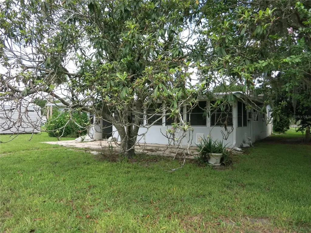 3896 N Seminole Point Crystal River FL 34428