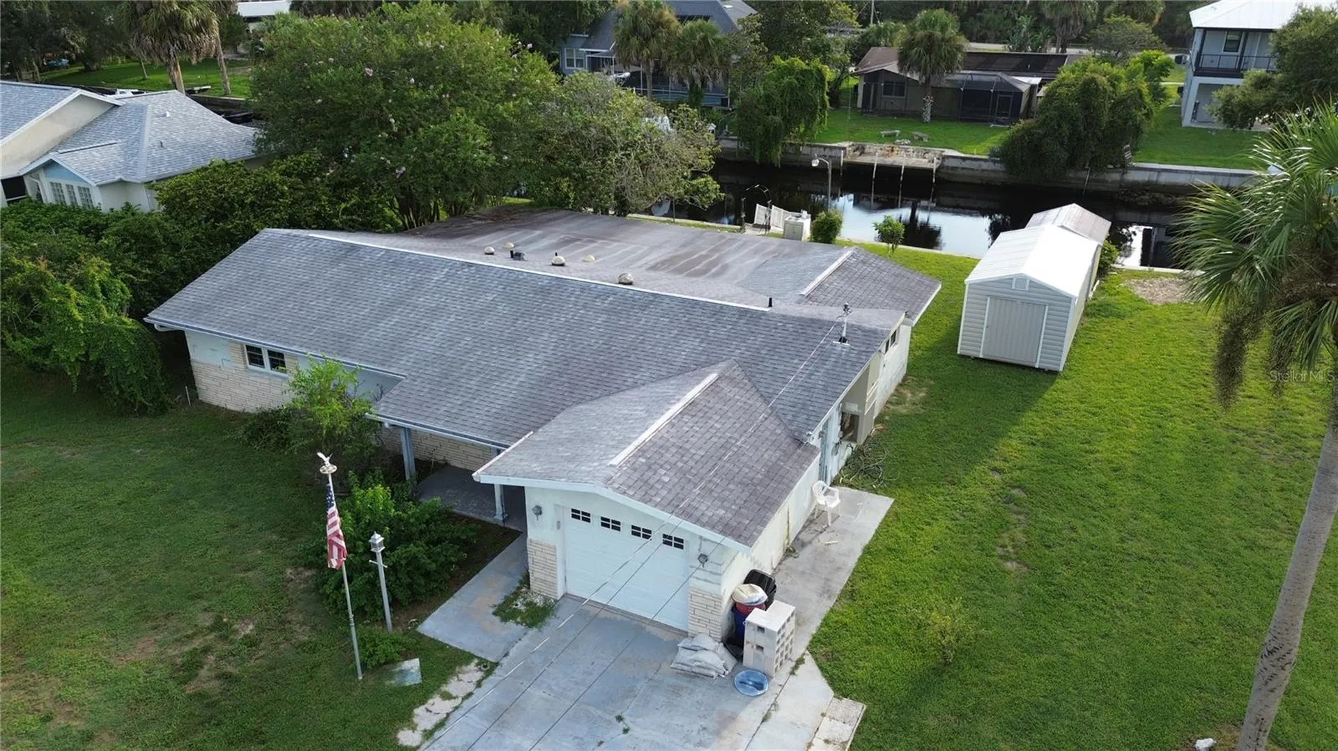 3896 N Seminole Point Crystal River FL 34428
