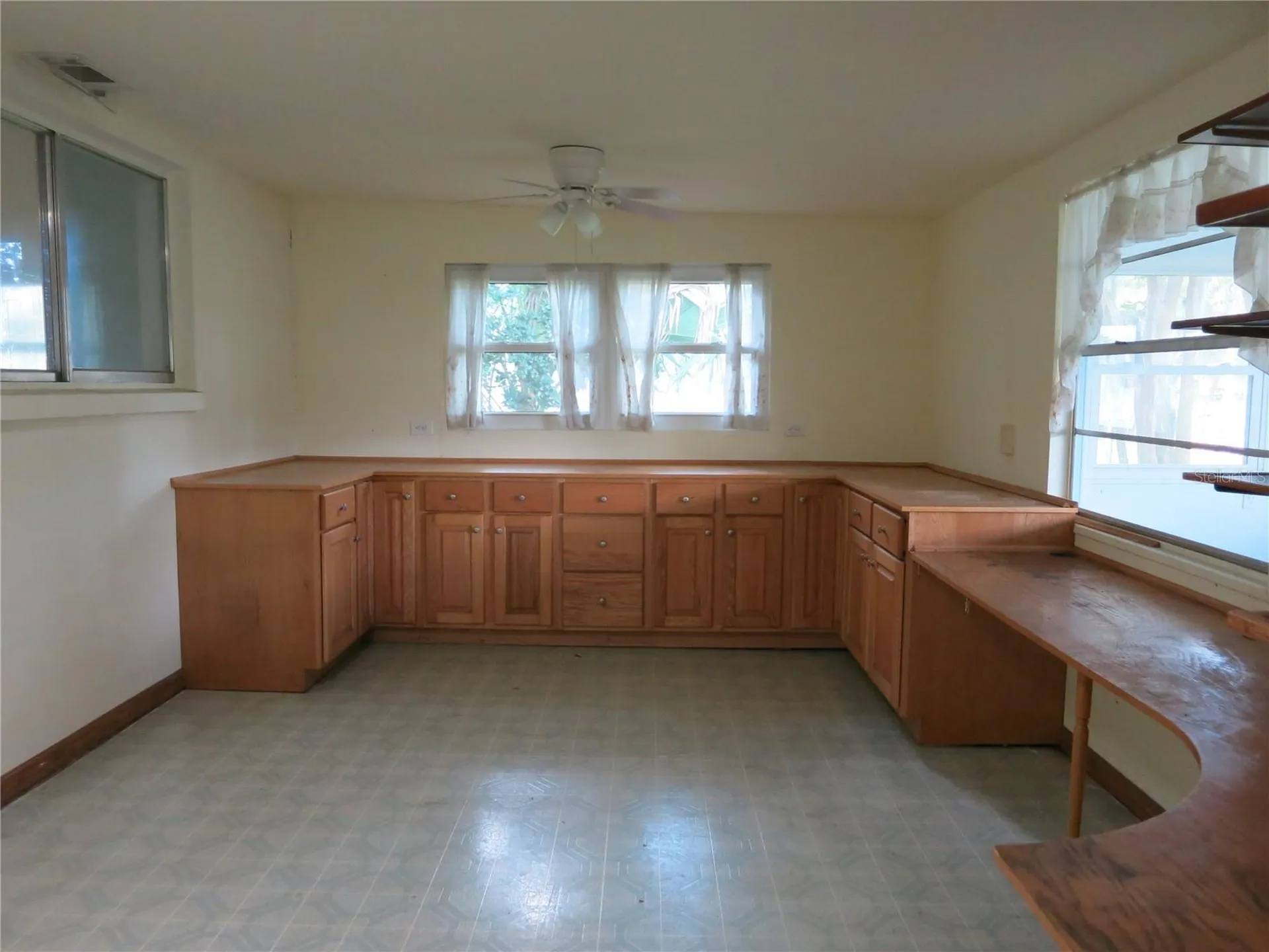 3896 N Seminole Point Crystal River FL 34428