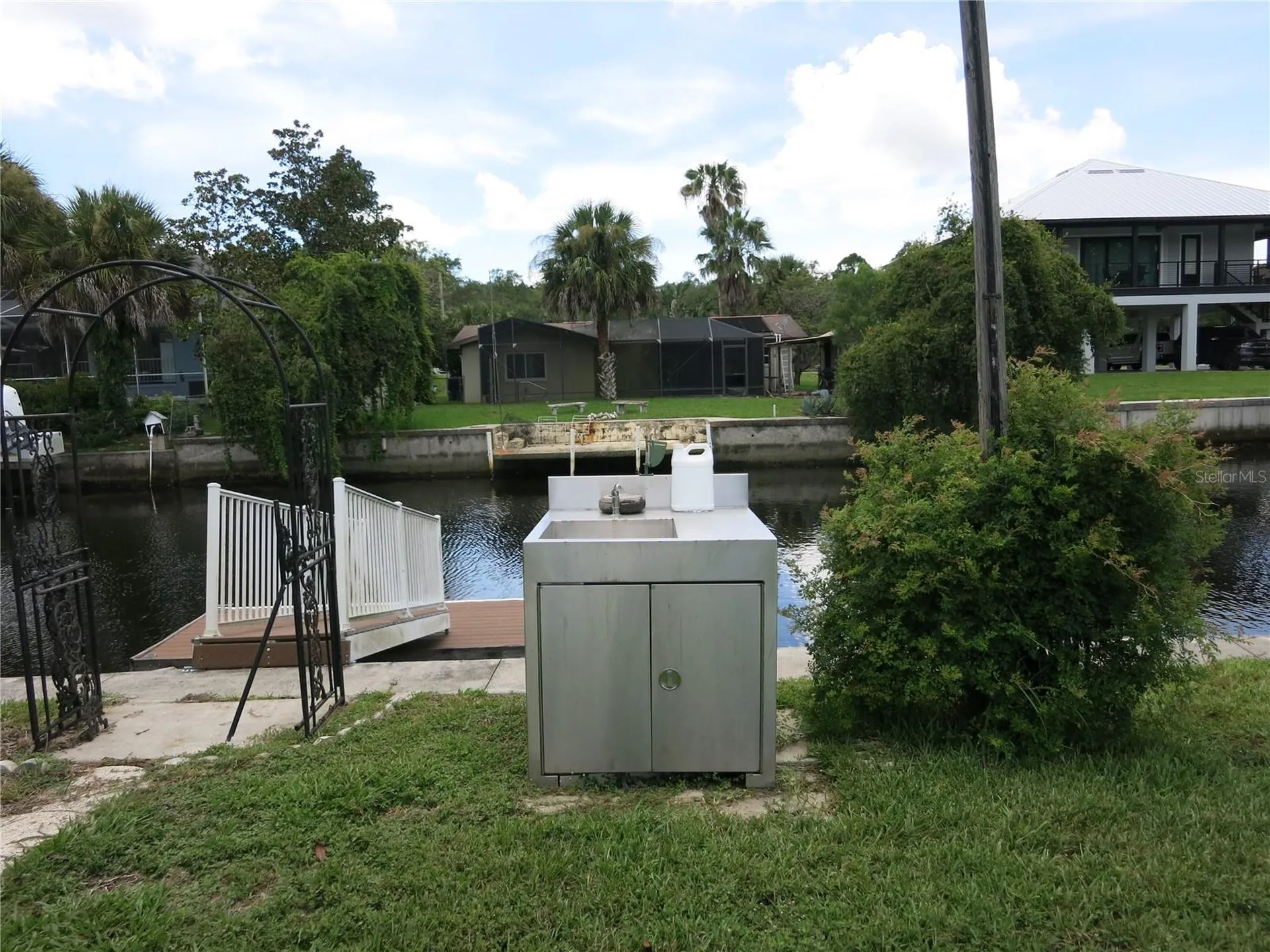 3896 N Seminole Point Crystal River FL 34428