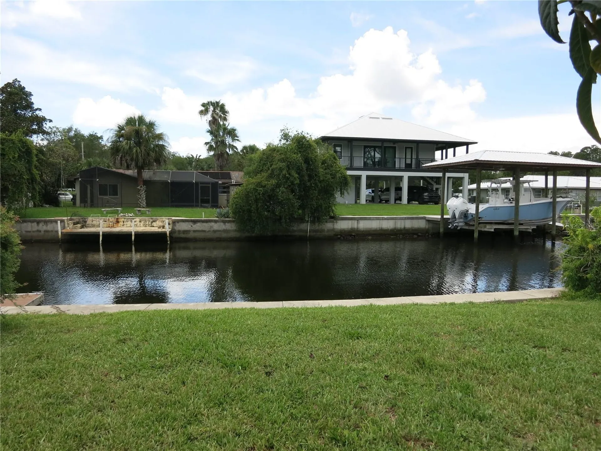 3896 N Seminole Point Crystal River FL 34428