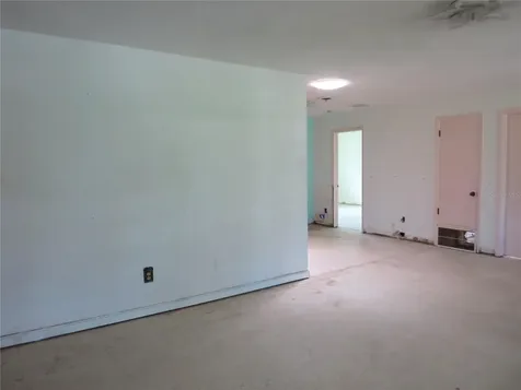 3896 N Seminole Point Crystal River FL 34428