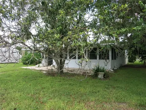 3896 N Seminole Point Crystal River FL 34428