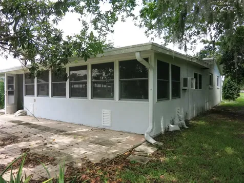 3896 N Seminole Point Crystal River FL 34428